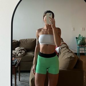 FREE PEOPLE WORKOUT SHORTS (GREEN, XS)